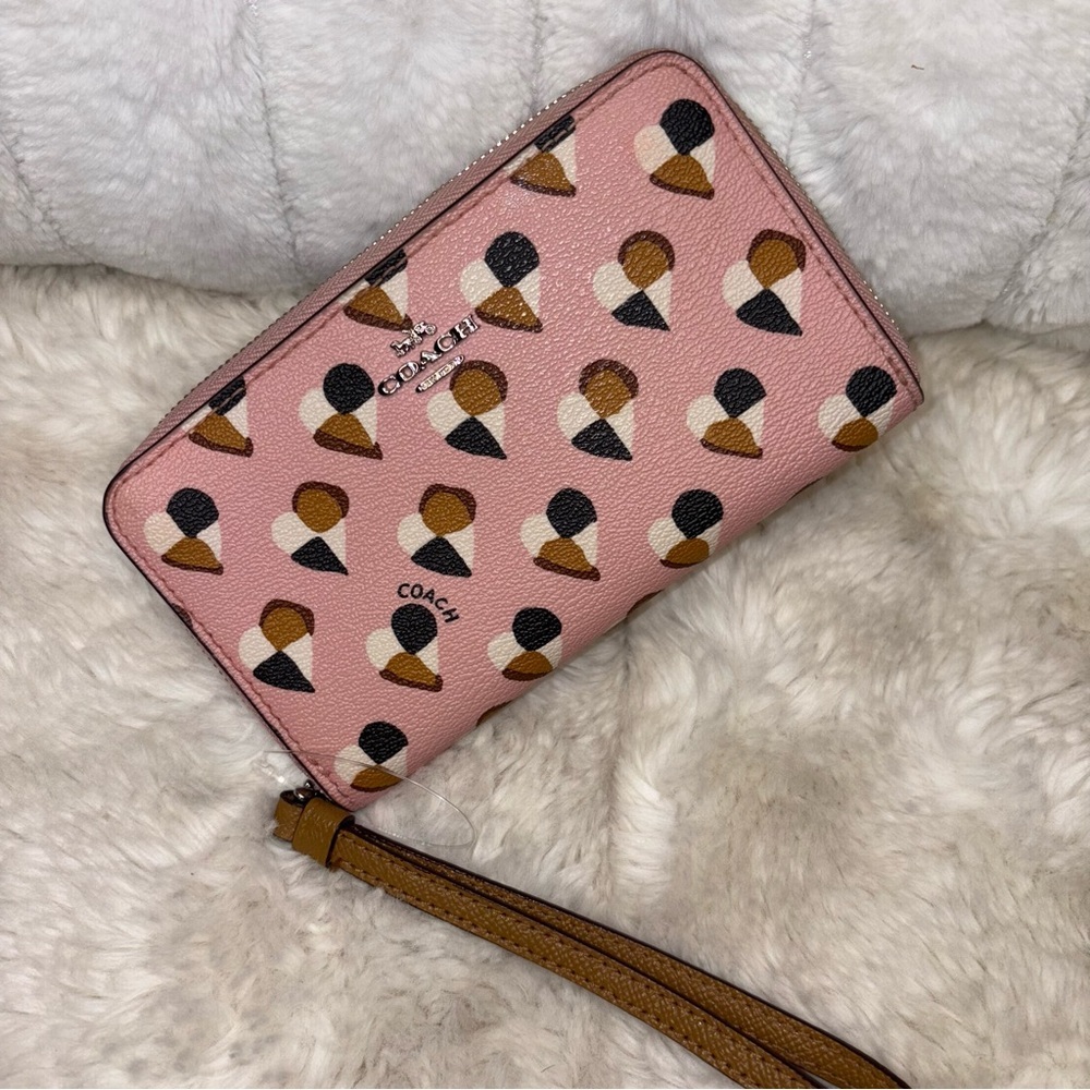 Coach Pink checker Heart Print Wristlet phone case - Picture 2 of 6